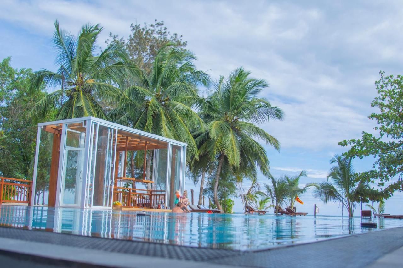 Marakolliya Beach Resort Тангалле Екстер'єр фото
